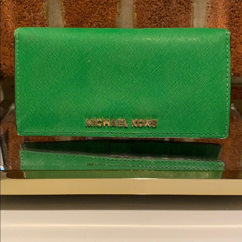 Michael Kors Continental Wallet